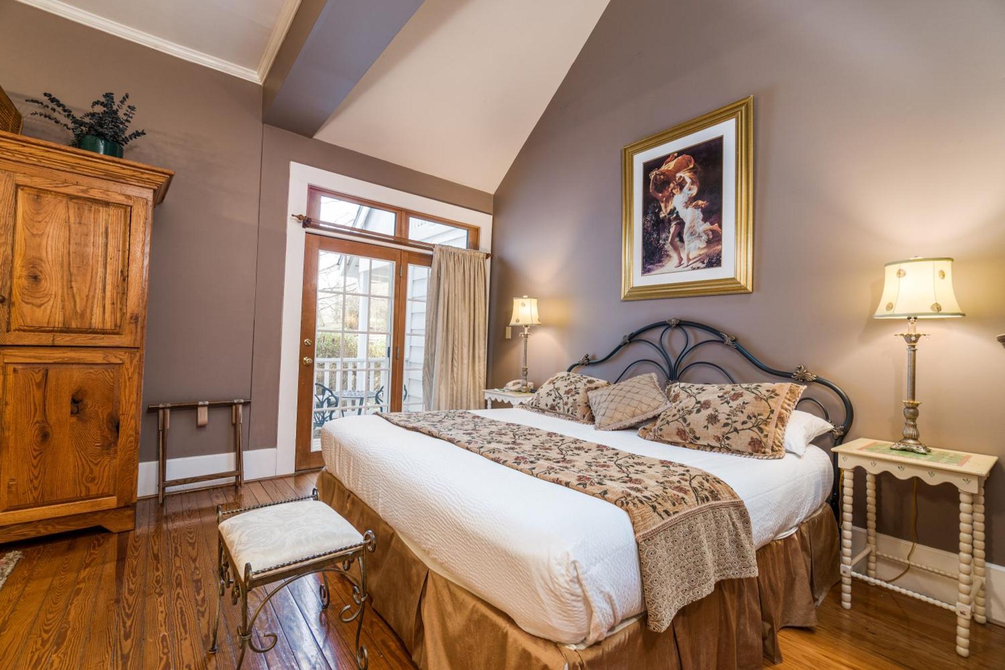 Highland Lake Inn & Resort - Flat Rock Buitenkant foto