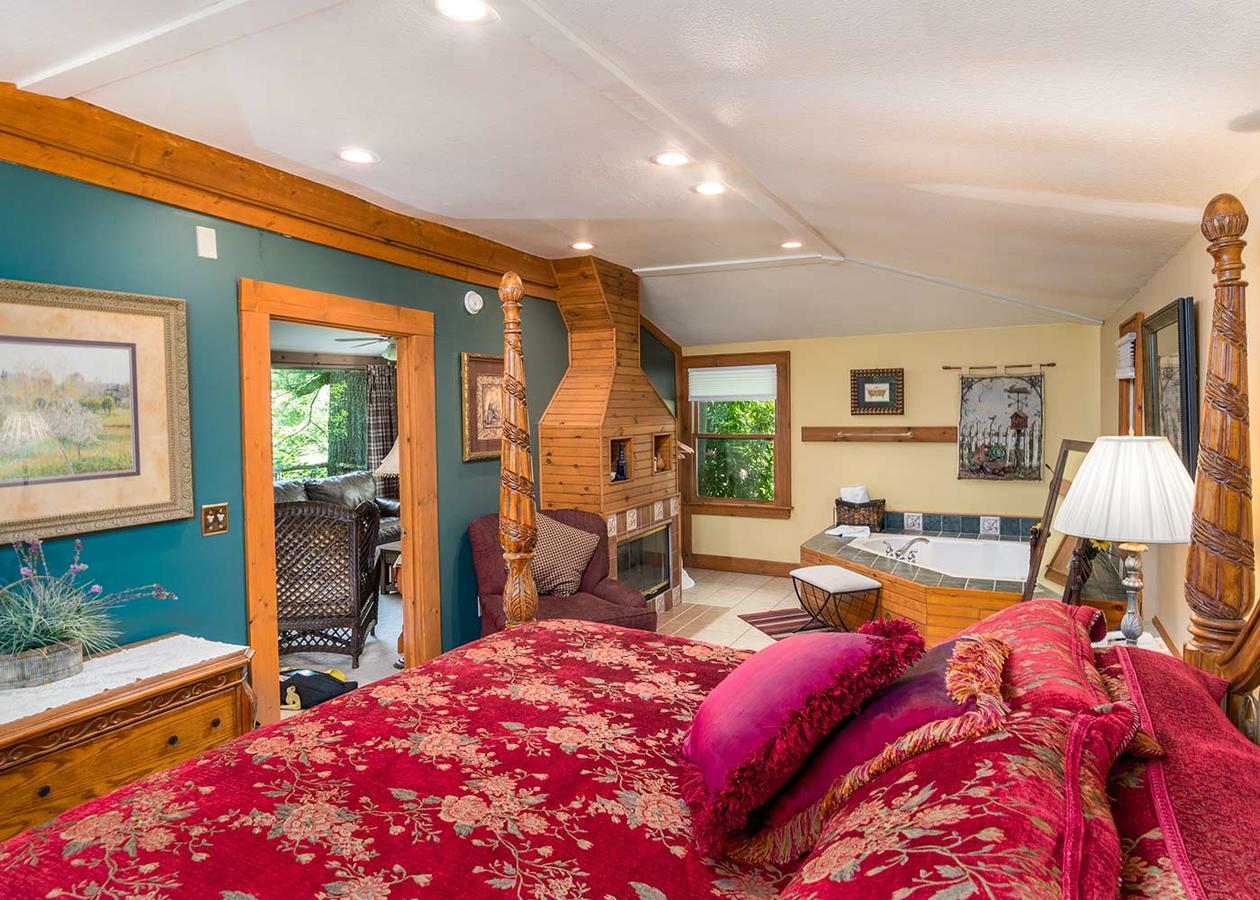 Highland Lake Inn & Resort - Flat Rock Buitenkant foto